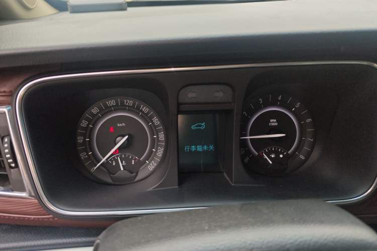 Used Buick GL8 2017 25S Comfort Version China V Standard Instrument Cluster