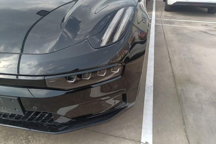 Used Zeekr 001 2023 WE Edition 100 kWh Left Front Headlight