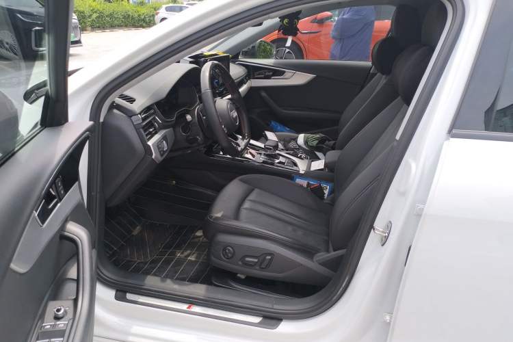 Used Audi A4 2023 Avant 40 TFSI Fashionable and Dynamic Model
