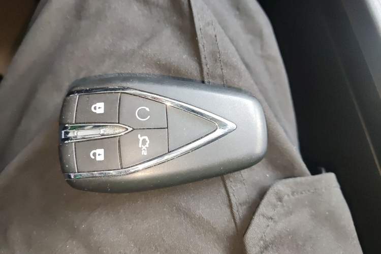 Used CHANGAN OSHAN X7 PLUS 2022 1.5T Blue Whale Edition Automatic Luxury Trim Interior 1