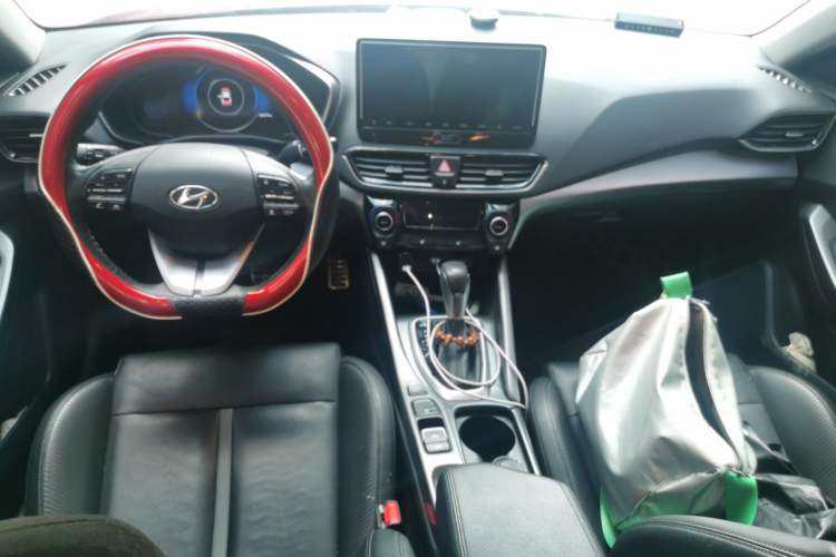 Used Hyundai Lafesta 2019 280TGDi Smart Speed Version China V Standard Center Console