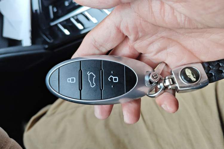 Used Bestune T77 2019 230 TID Automatic Luxury Version China VI Emission Standard