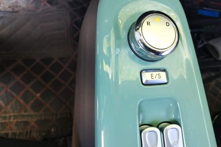 Used CHANGAN NEVO Lumin 2023 205km Xiangqin Version
