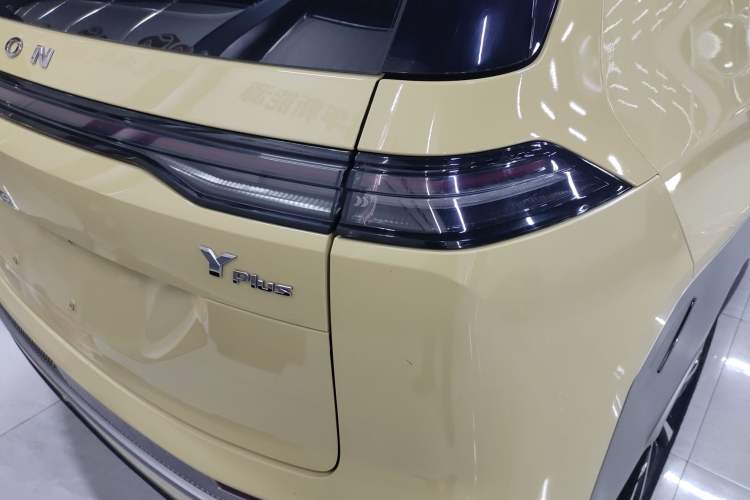 Used AION Y 2023 Younger Star Edition Right Rear Taillight