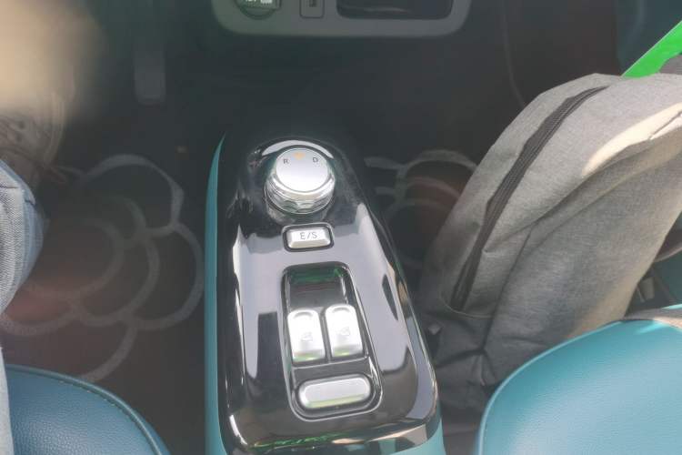 Used CHANGAN NEVO Lumin 2022 301km Honey-Sweet Version