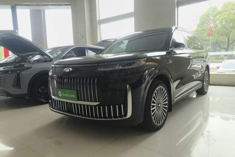 Used Chery T11 2026 Model 220 All-Wheel Drive Dual IMAX Theater Edition