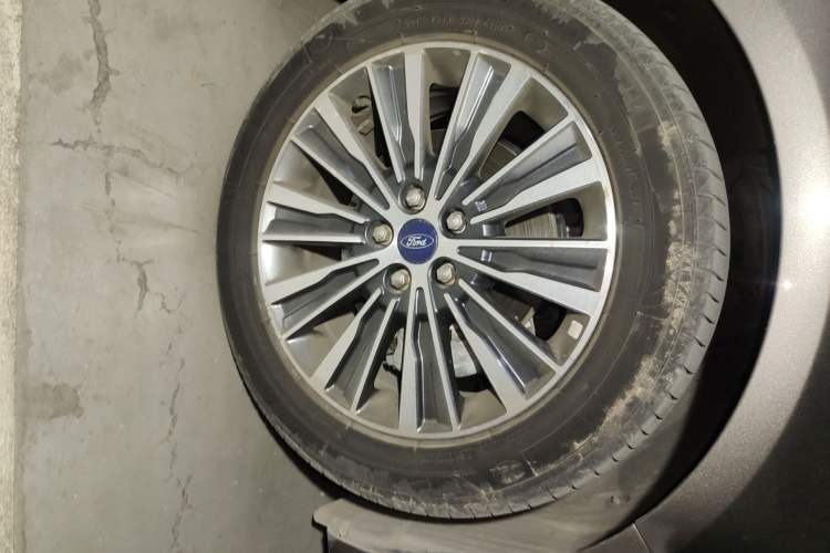 Used Ford Mondeo 2017 EcoBoost 200 Luxury Model
