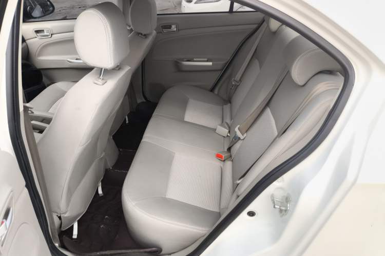 Used Changan Alsvin V3 2015 1.4L Manual Meiruan Model China V Standard