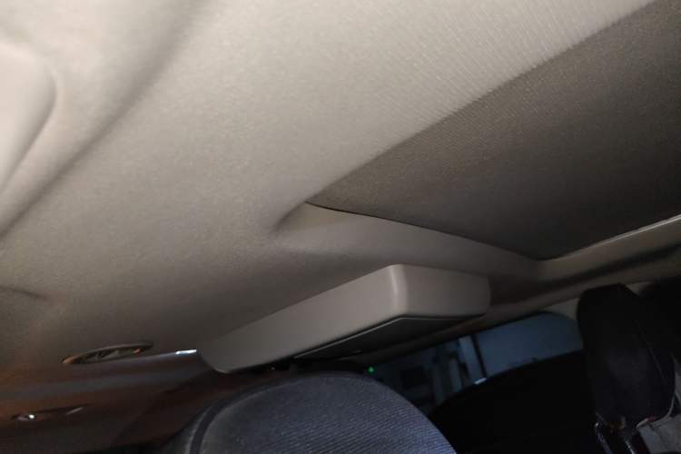 Used Dodge Journey 2013 2.4L Two-Wheel Drive Luxury Version
