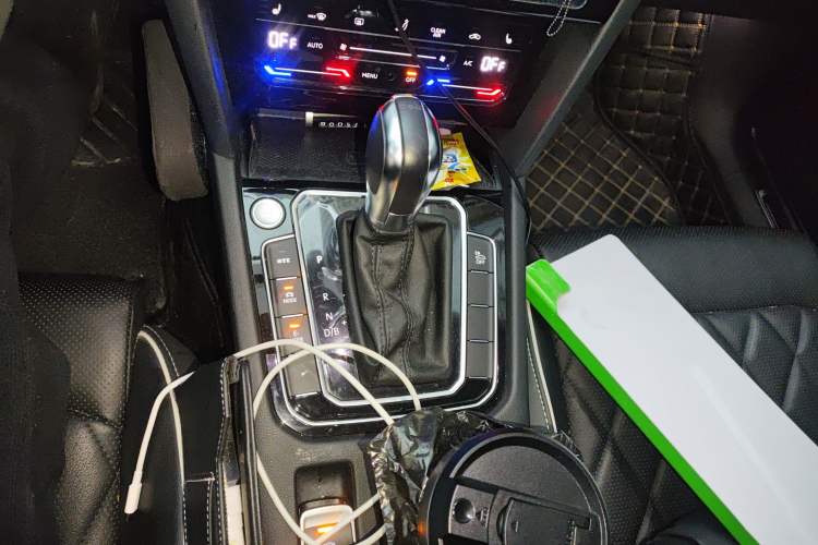 Used Volkswagen Magotan GTE Plug-in Hybrid 2020 GTE Luxury Model Gear Lever