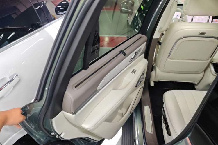 Used Wey Lanshan 2025 Four-Wheel Drive Ultra
