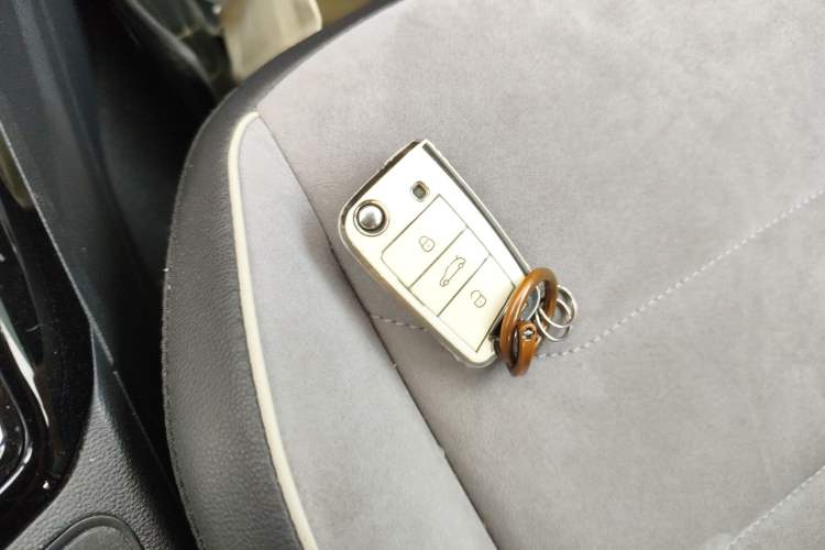 Used Volkswagen Tayron 2020 380TSI All-Wheel Drive R-Line Connected Version Vehicle Key