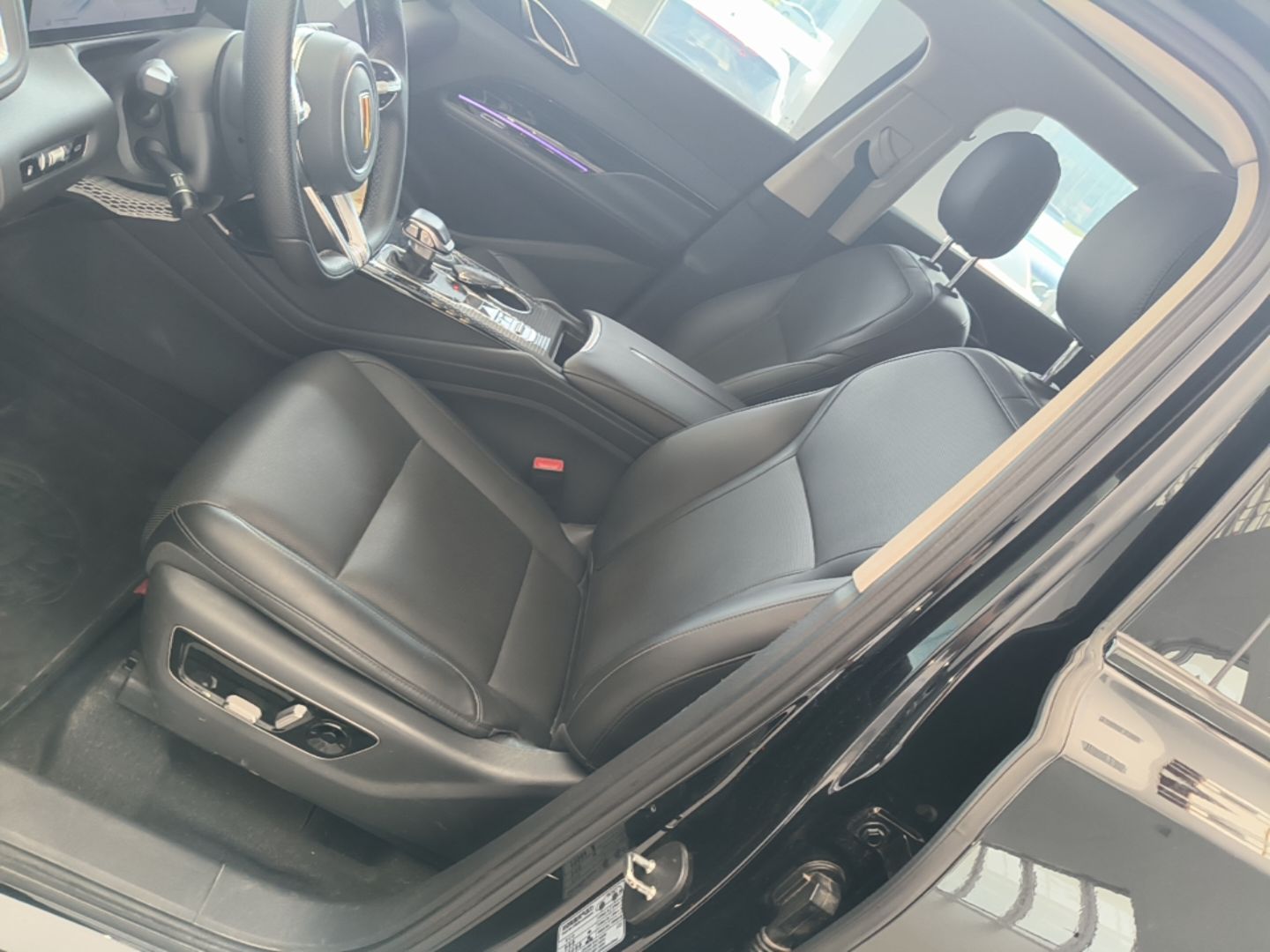 Hongqi HS3 PHEV 2025 Model 117km Jingwei Edition — снимка 17