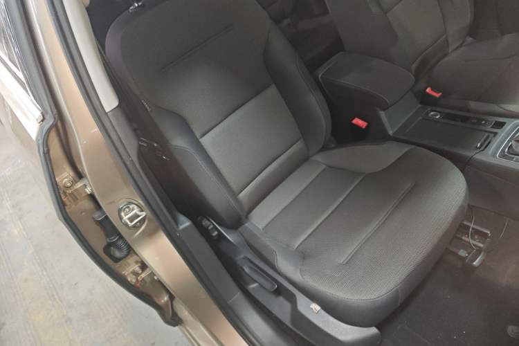 Used Volkswagen Golf 2016 230TSI Automatic Comfort Version Right Front Seat