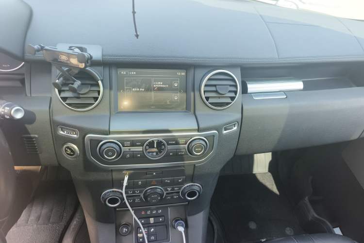 Used Land Rover Discovery 2016 3.0 SC Obsidian Black Heritage Edition HSE