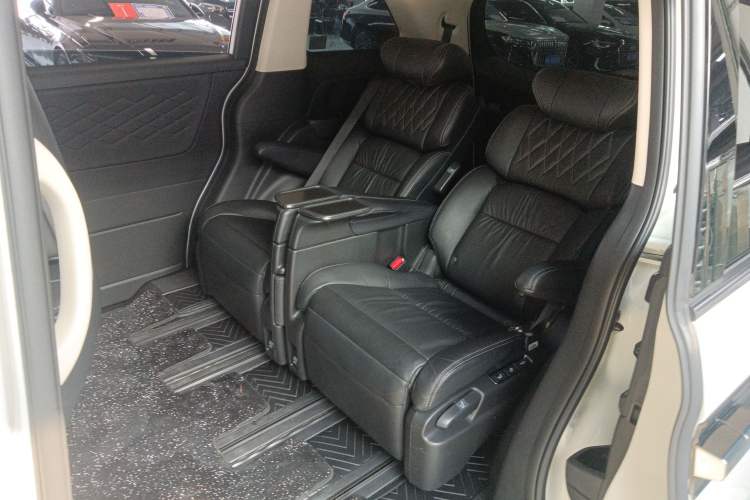 Used Honda Elysion 2019 2.0L Hybrid Supreme Edition