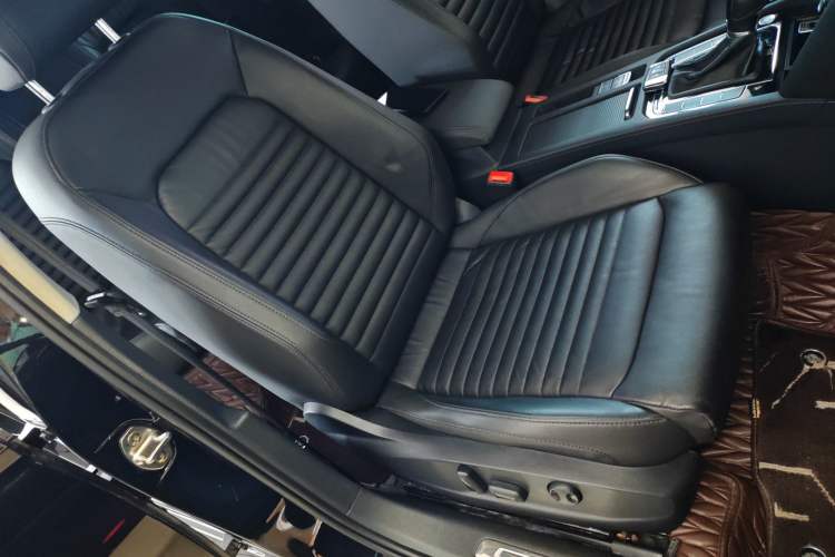 Used Volkswagen Magotan 2019 330TSI DSG Luxury Version China VI Standard
