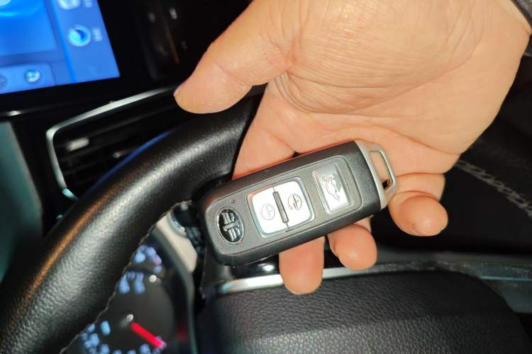 Used FAW Senya R7 2017 1.6L Automatic Smart Version