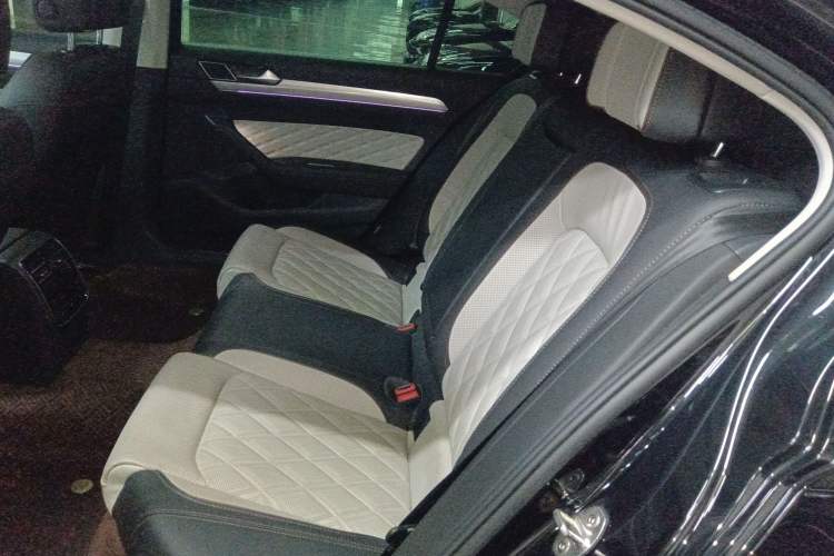 Used Volkswagen Magotan 2023 2 Million Units Limited-Edition 380TSI DSG Flagship Version