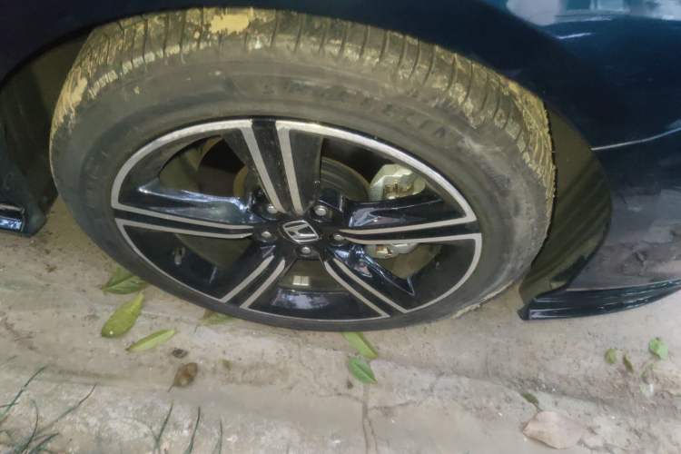 Used Honda Accord New Energy 2023 2.0L ePHEV Flagship Edition Right Front Wheel Hub