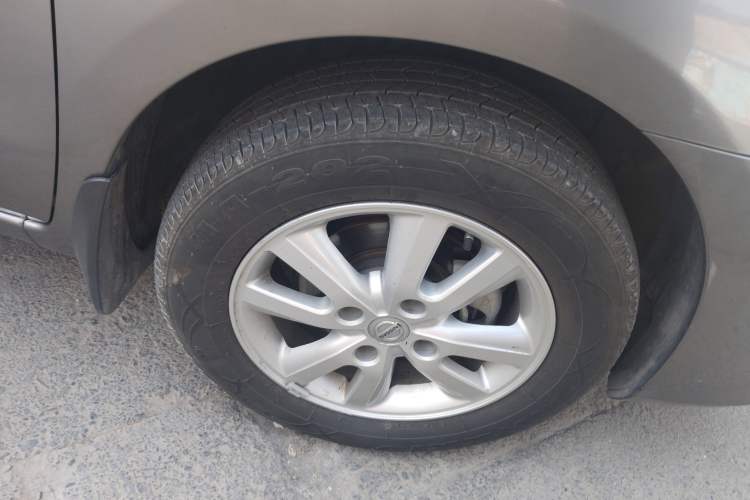 Used Nissan Livina 2015 1.6XE Manual Comfort Edition