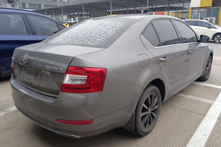 Used Skoda Octavia 2017 1.6L Automatic Smart Drive Edition
