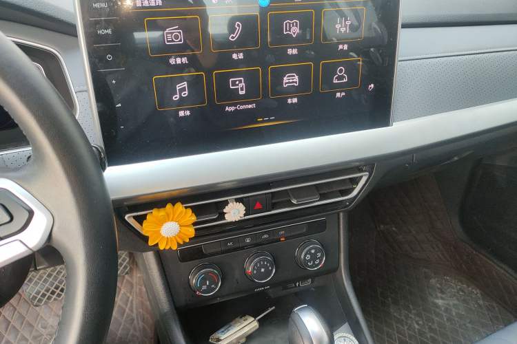 Used Volkswagen Lavida 2023 Revised Version 1.5L Automatic 5 Millionth Edition Audio And AC Panel