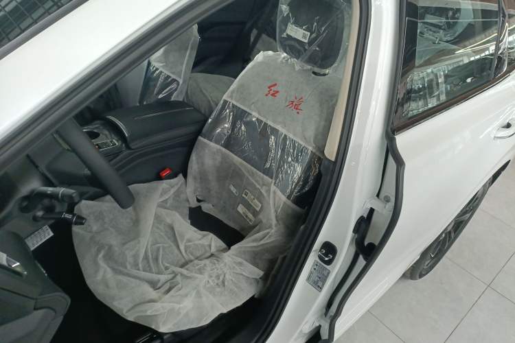 Used Hongqi HS3 PHEV 2025 Model PHEV 117km Jingwei PLUS Edition
