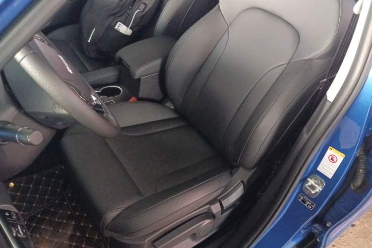 Used Haval H2 2017 Red-Label 1.5T Manual Two-Wheel Drive Luxury Model