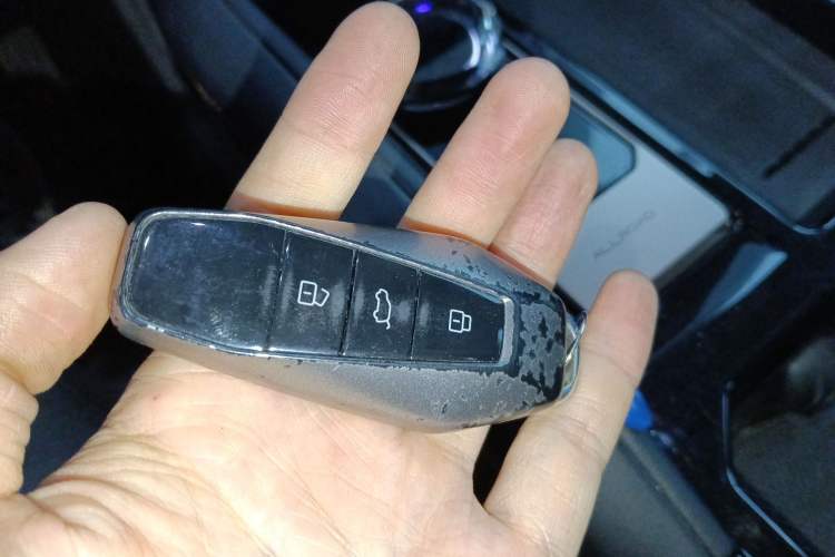 Used iCAR 03 2024 472km Four-Wheel Drive Long-Range Intelligent Advanced Version Vehicle Key