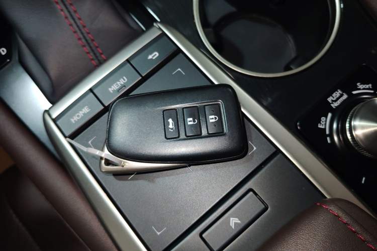 Used Lexus RX 2020 Revised Version 450hL Four-Wheel Drive Elegant Edition 7 Seats Interior 1