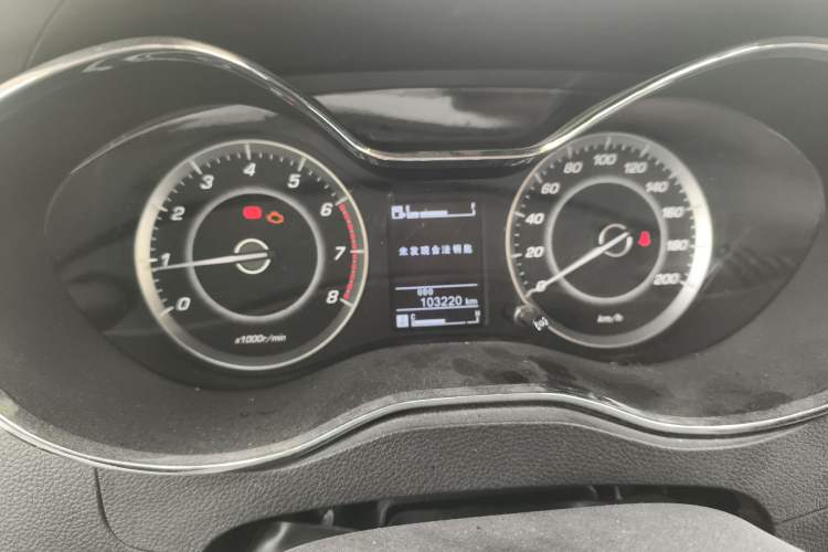 Used Baojun 560 2015 1.8L manual luxury version