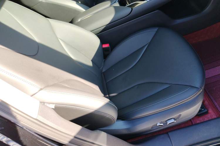 Used Hongqi E-QM5 2024 610 km PLUS
