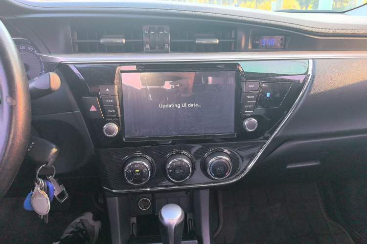 Used Toyota Corolla 2014 1.6L CVT GL-i Leather Edition Audio And AC Panel