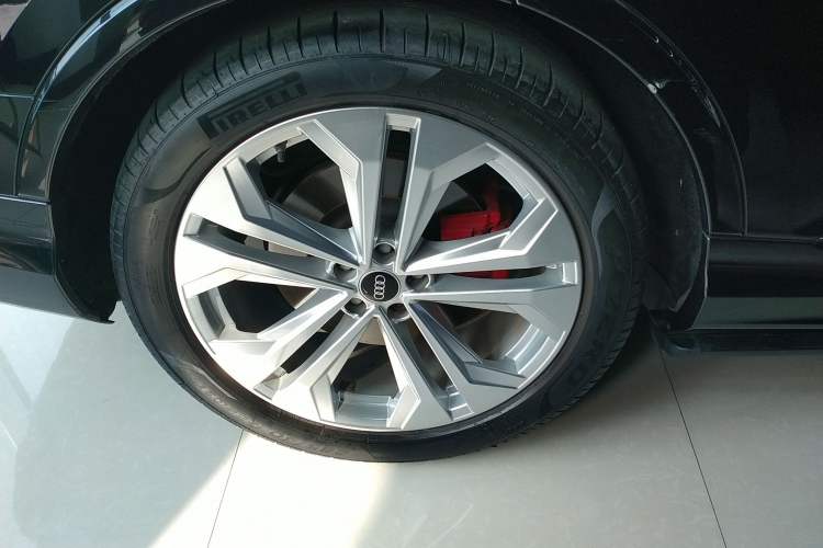 Used Audi Q7 2021 55 TFSI quattro S line Sport model