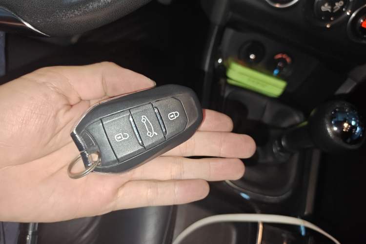 Used Citroen C4L 2013 1.8L Manual Jingzhi Edition