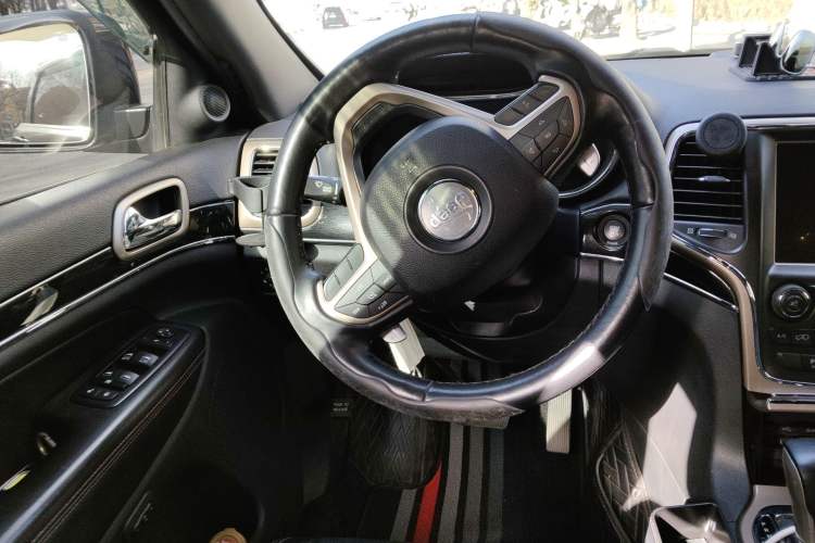 Used Jeep Grand Cherokee 2016 3.6L 75th Anniversary Tribute Edition