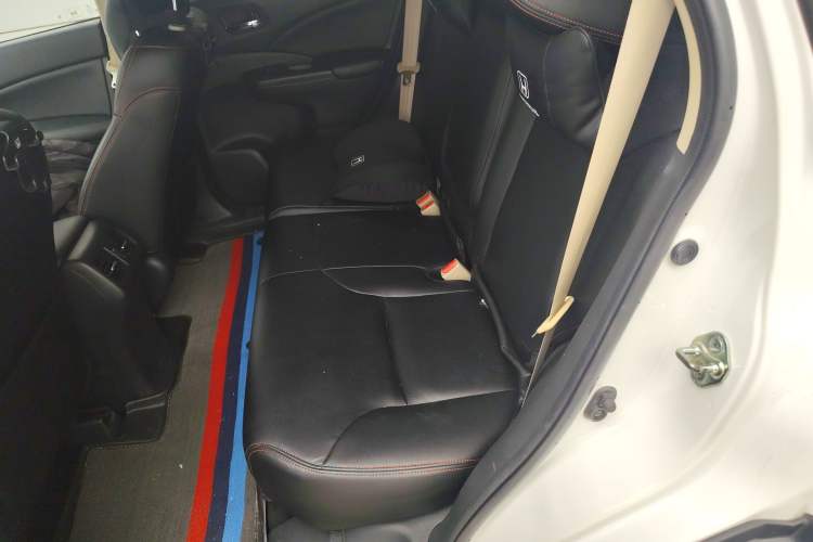 Used Honda CR-V 2015 2.0L two-wheel drive Fashion Edition Left Rear Seat