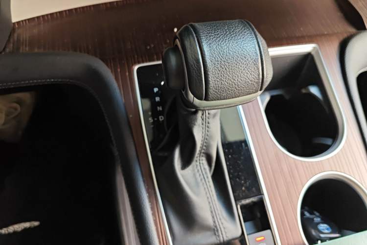 Used Toyota SIENNA 2021 2.5L Hybrid Luxury Edition