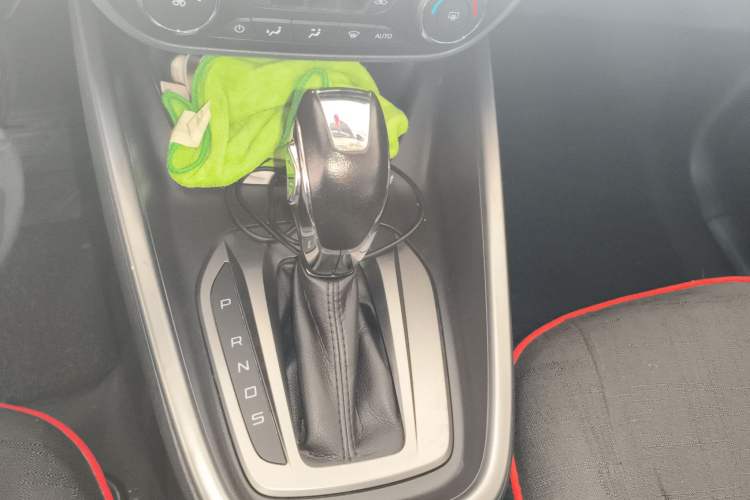 Used Ford Escort 2017 Happiness Edition 1.5L Automatic Fashion Version
