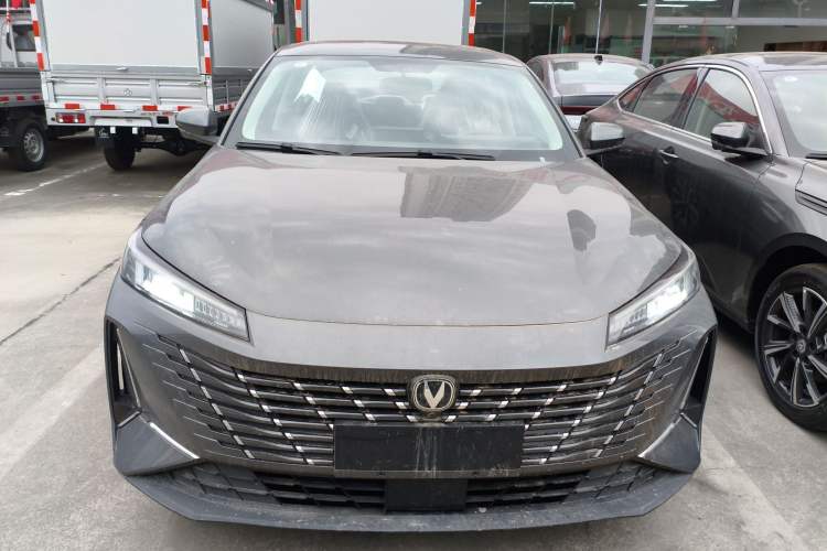 Used CHANGAN Eado 2025 Blue Whale 1.5T 500Bar Prestige Model