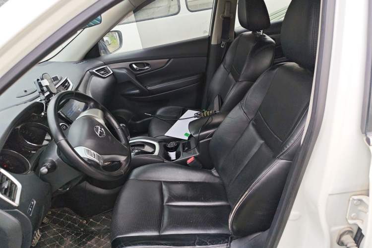 Used Nissan X-Trail 2014 2.0L CVT Comfort Edition 2WD Left Front Seat