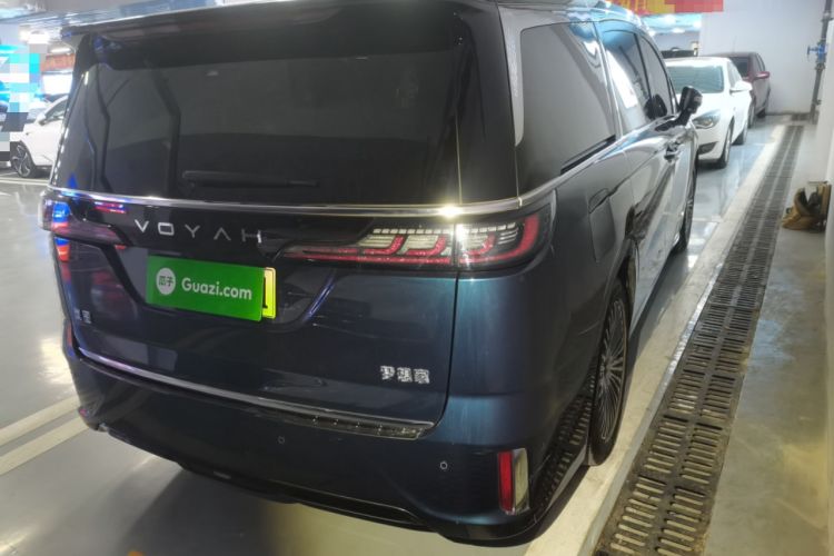 Used VOYAH Dream 2025 PHEV Four-Wheel Drive Prestige Kunpeng Edition
