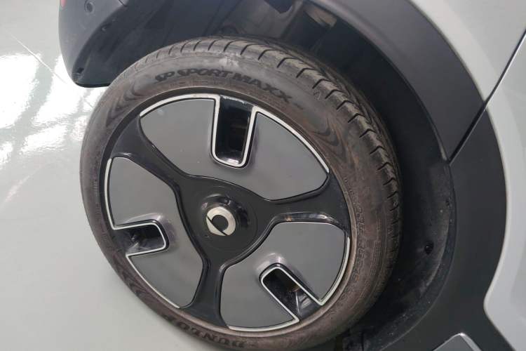 Used smart #1 2024 Premium Edition Right Rear Wheel Hub