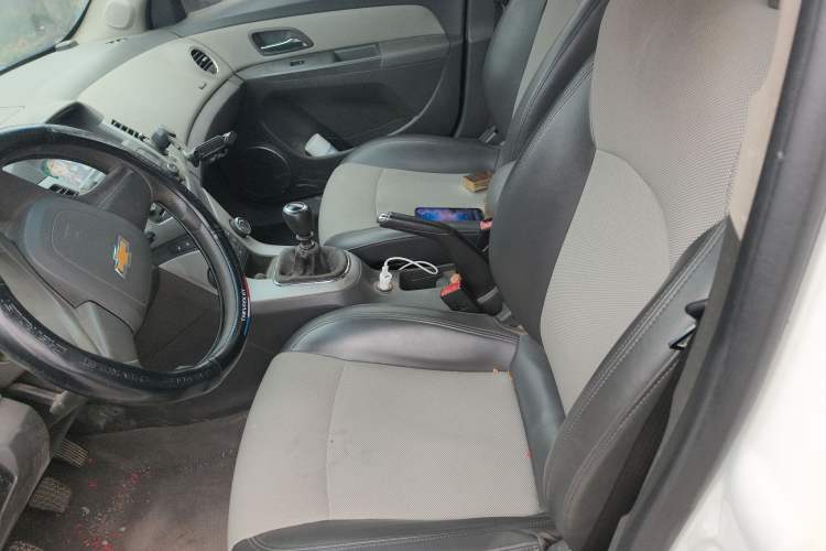 Used Chevrolet Cruze 2012 1.6L SE MT
