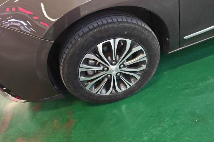 Used Buick GL8 2021 Land Cruiser Executive Class 652T Luxury Model