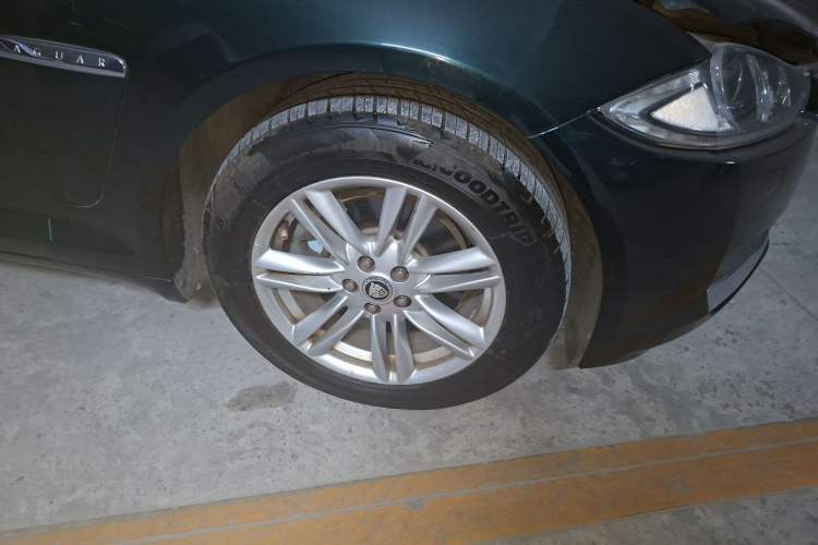 Used Jaguar XF 2013 XF 2.0T Luxury Edition
