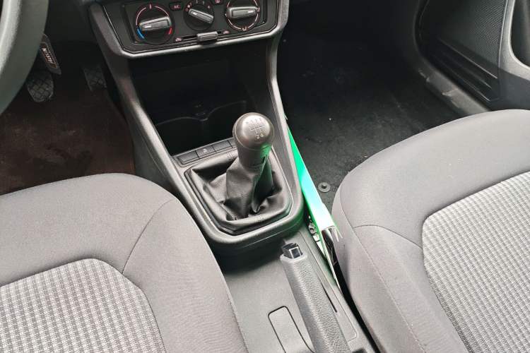 Used Volkswagen Santana 2021 1.5L Manual Fashion Edition Gear Lever