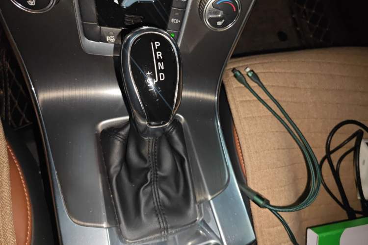 Used Volvo V60 2015 T5 Zhiya Edition