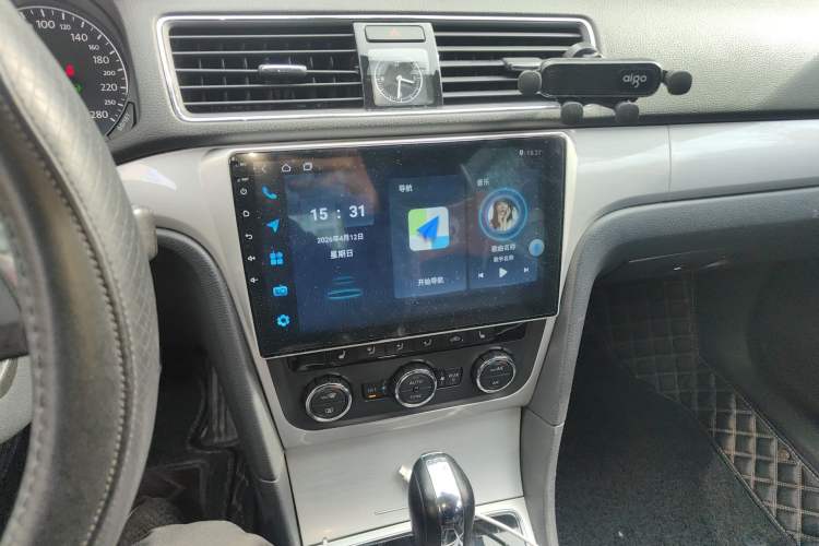 Used Volkswagen Passat 2013 1.8TSI DSG Prestige Edition Audio And AC Panel